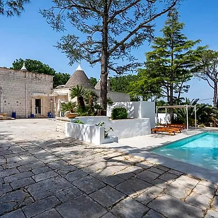 Guesthost - Borgo Lucia Trulli With Pool מלון פאסאנו